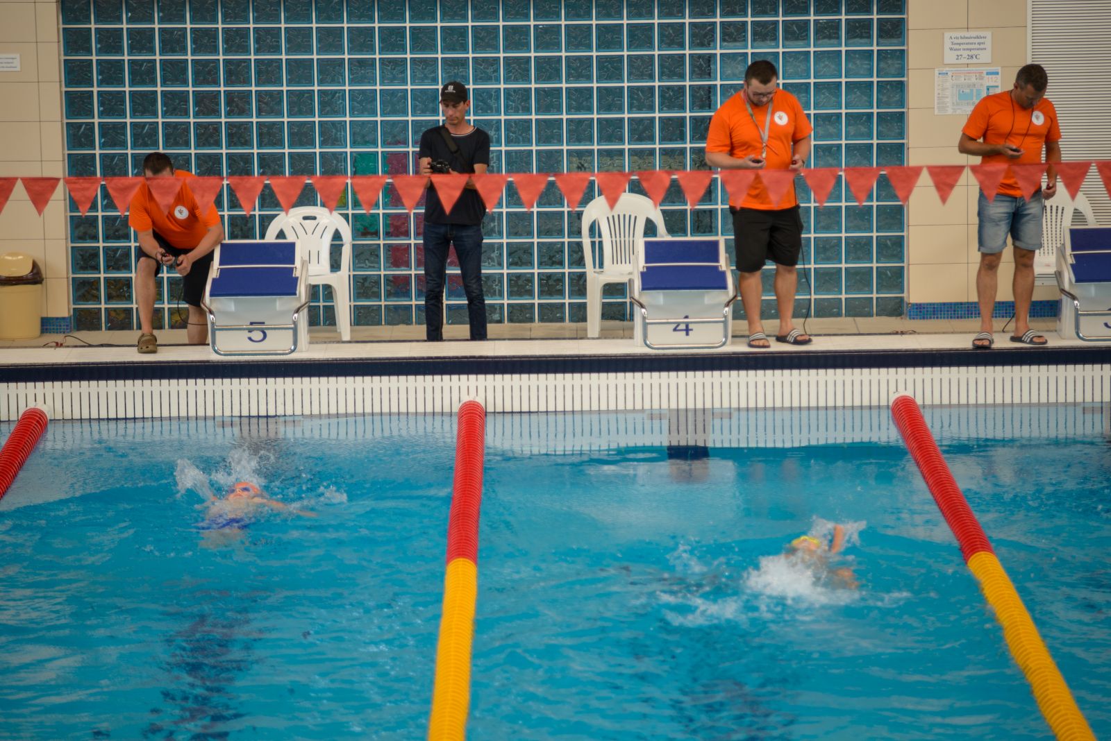 A Városnapi Amatőr Úszóverseny keretében hatodik alkalommal szálltak vízbe a legjobb műkedvelő úszók. Több korosztályban és több kategóriában álltak rajtkockára a versenyzők.